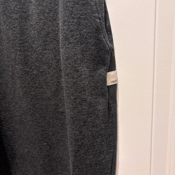 Vuori Performance Jogger sz small - Picture 6 of 6